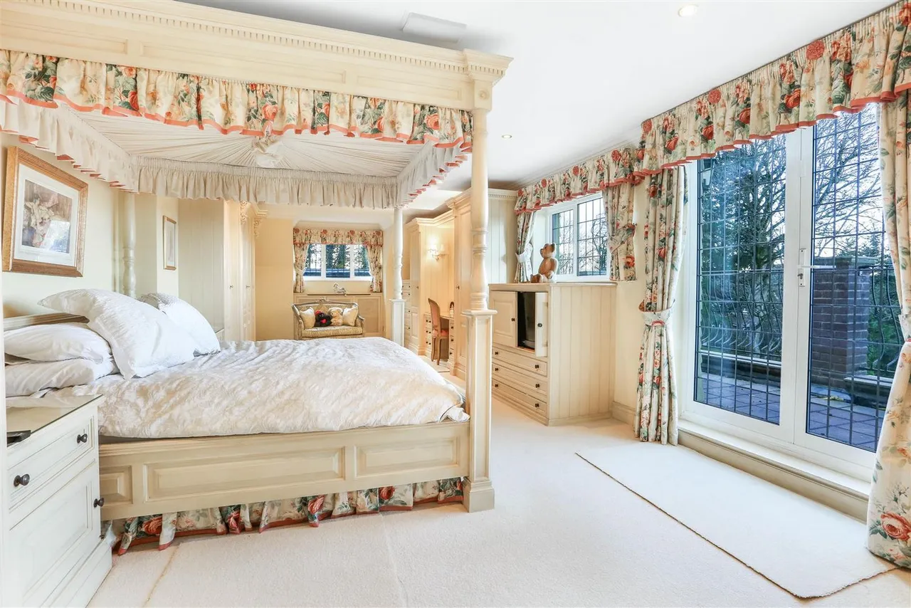 The Drive, South Cheam, SM2, photo 21