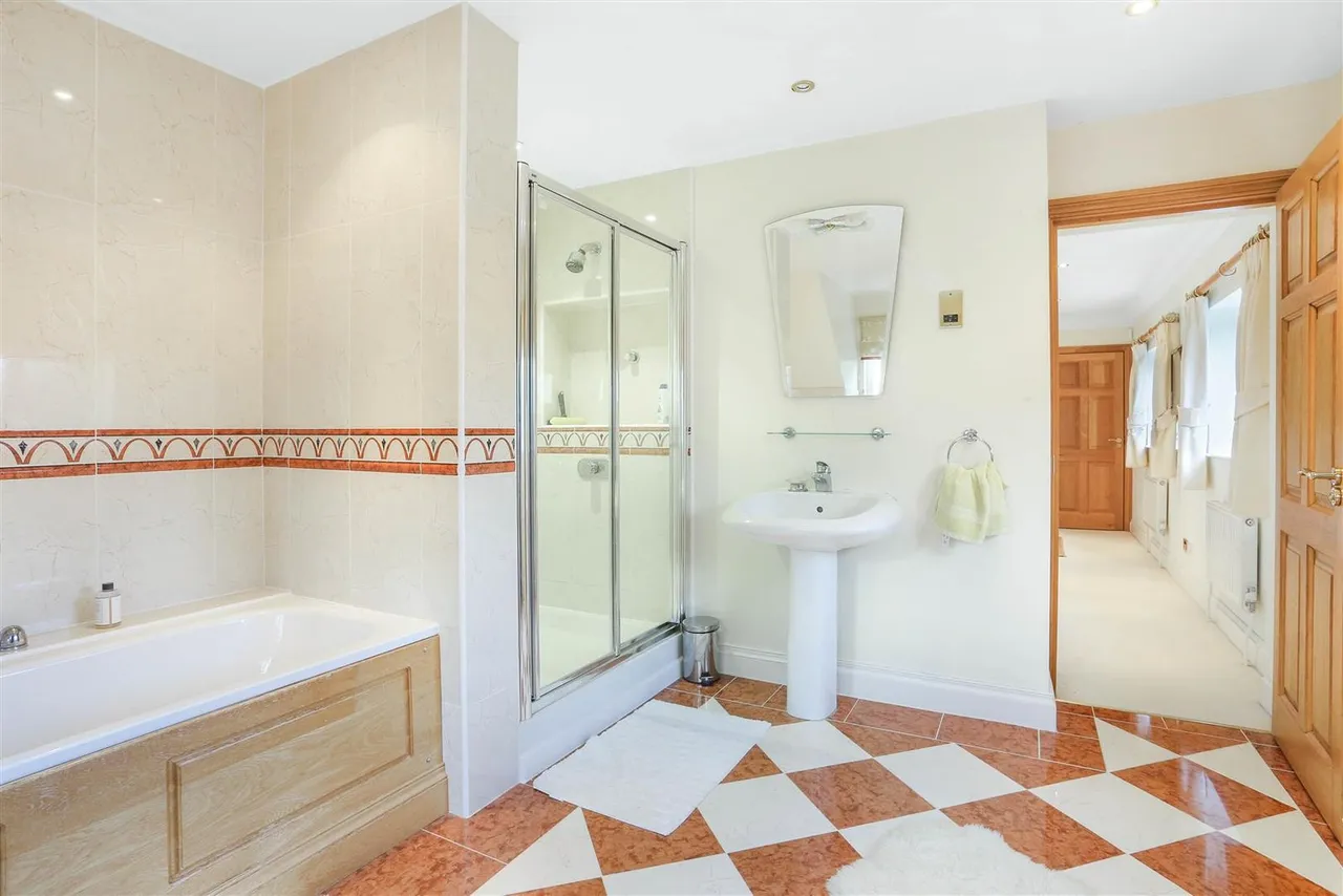 The Drive, South Cheam, SM2, photo 29