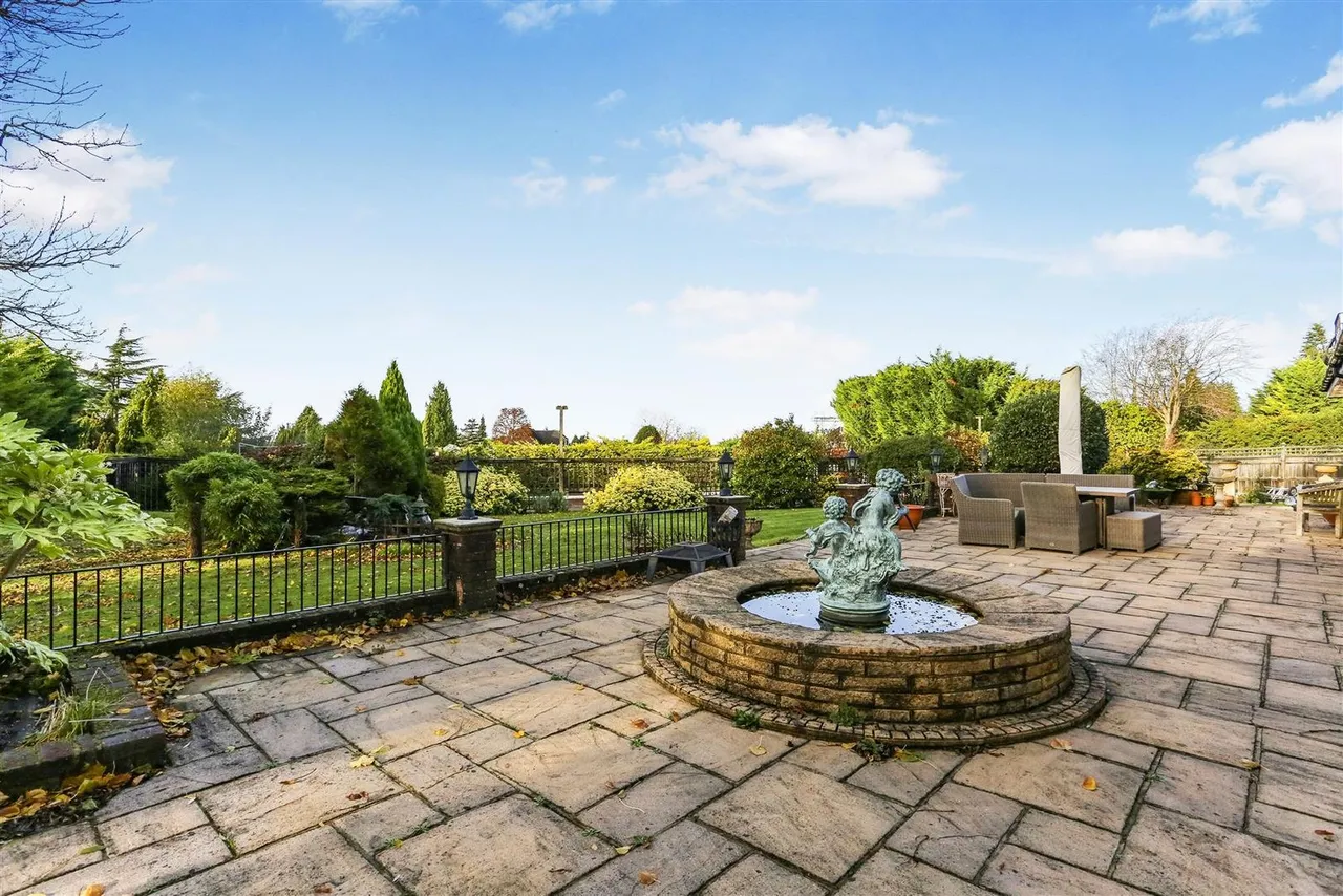 The Drive, South Cheam, SM2, photo 50