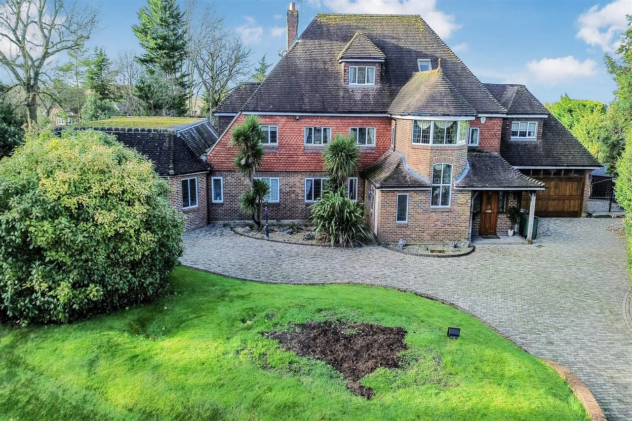 The Drive, South Cheam, SM2, photo 47