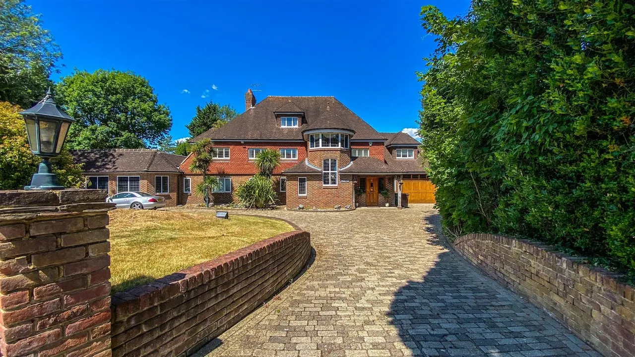 The Drive, South Cheam, SM2, photo 5