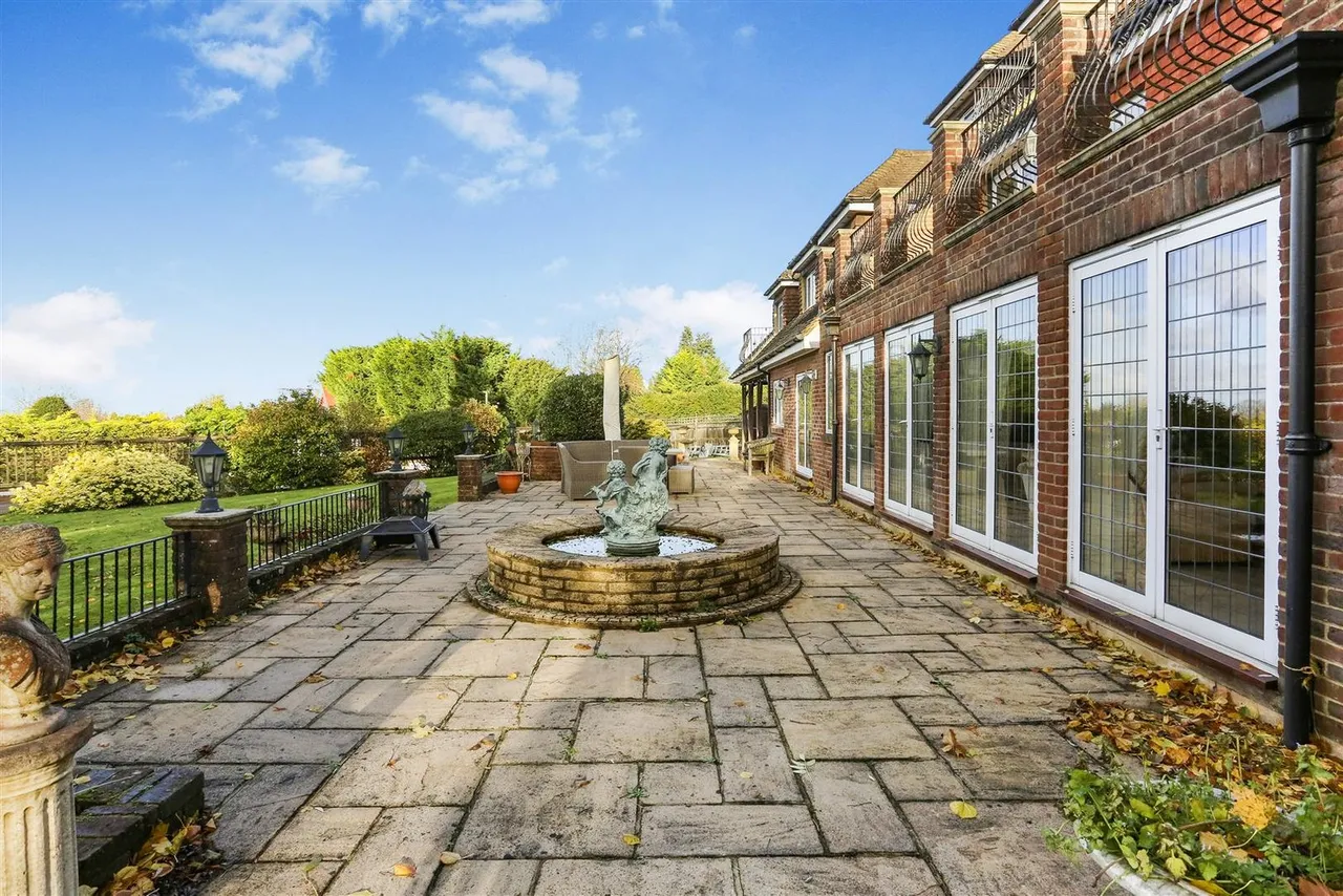 The Drive, South Cheam, SM2, photo 49
