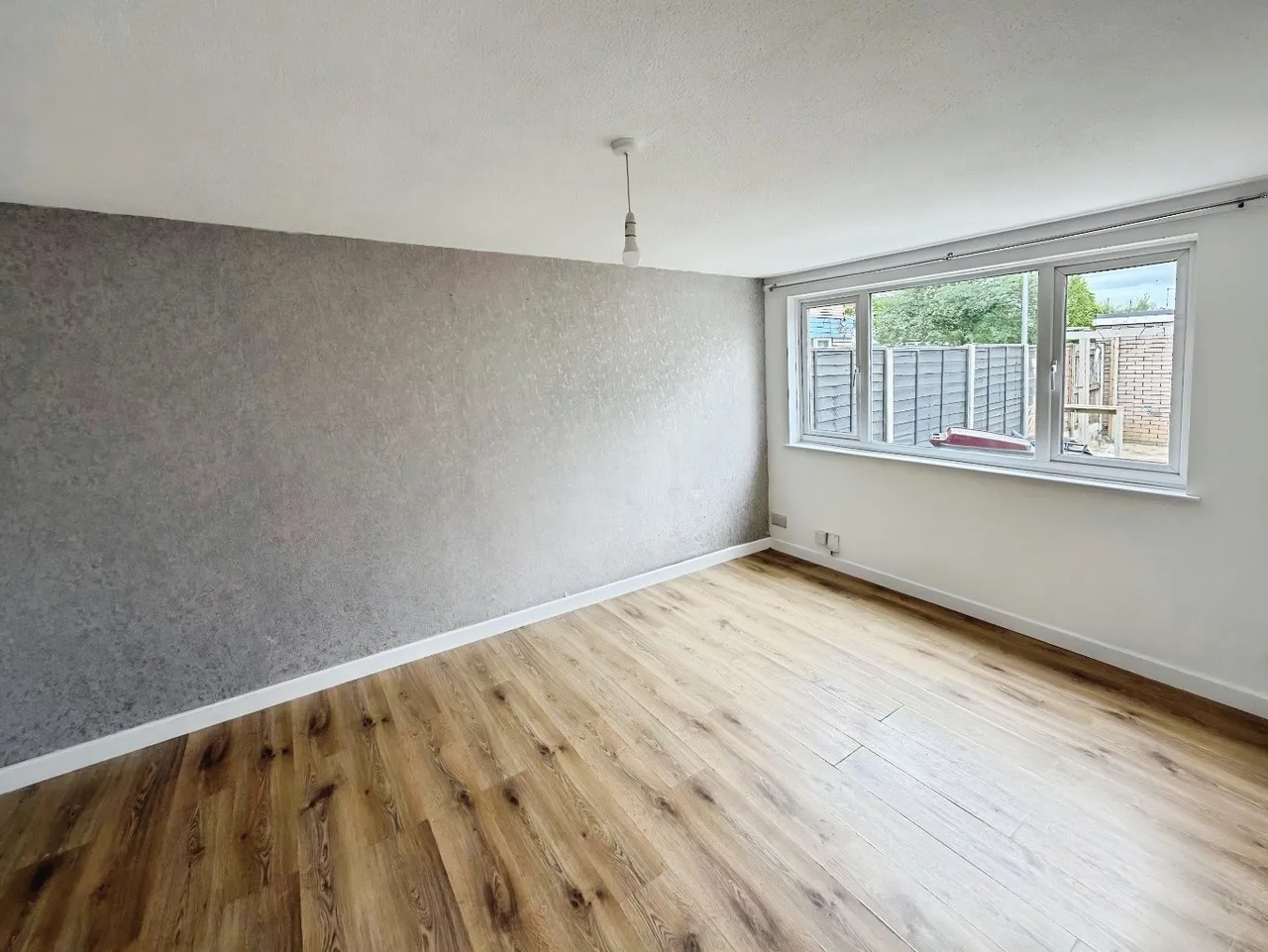 Wildwood, Woodside, Telford TF7 5PR, photo 3