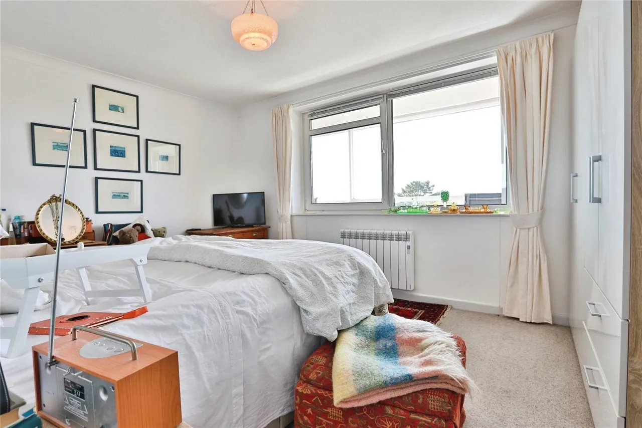 West Cliff Road, West Cliff, BH4, photo 6