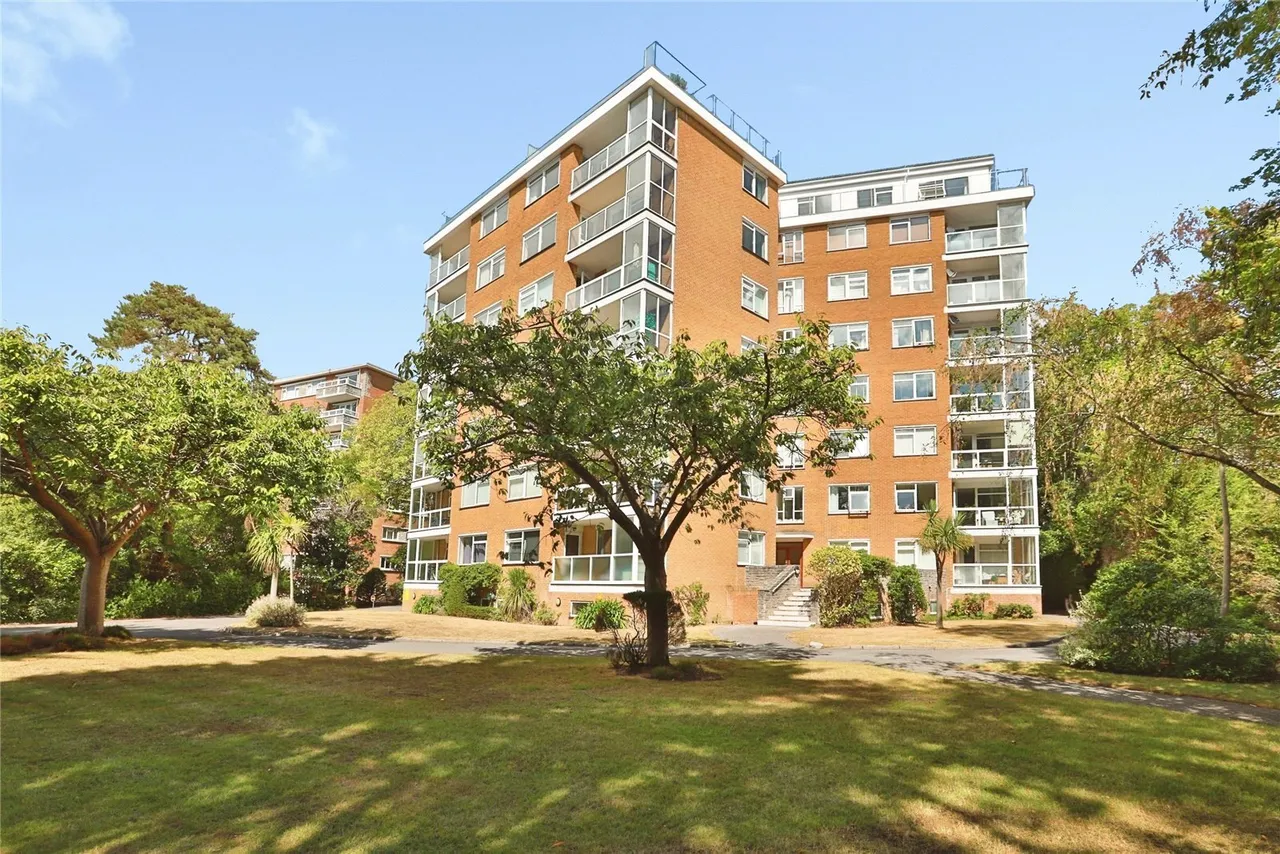 West Cliff Road, West Cliff, BH4, photo 11