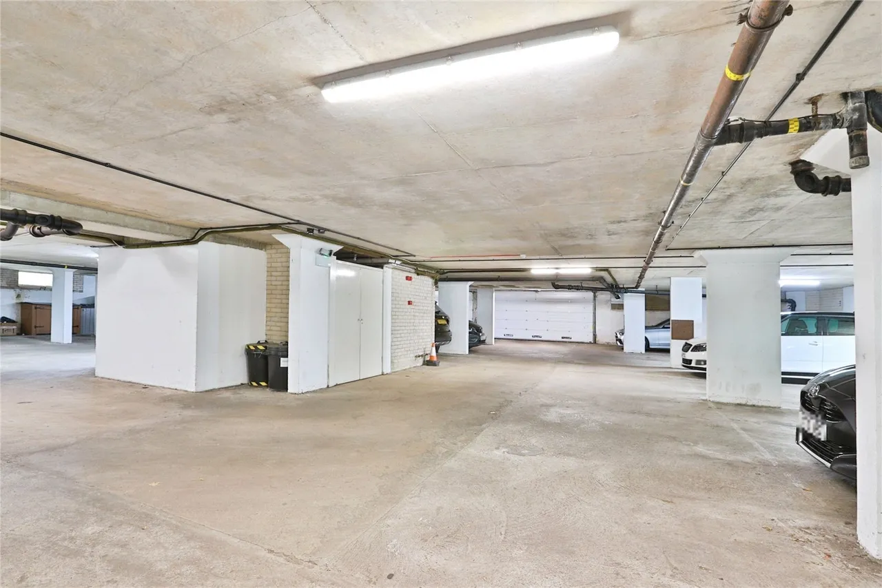 West Cliff Road, West Cliff, BH4, photo 19