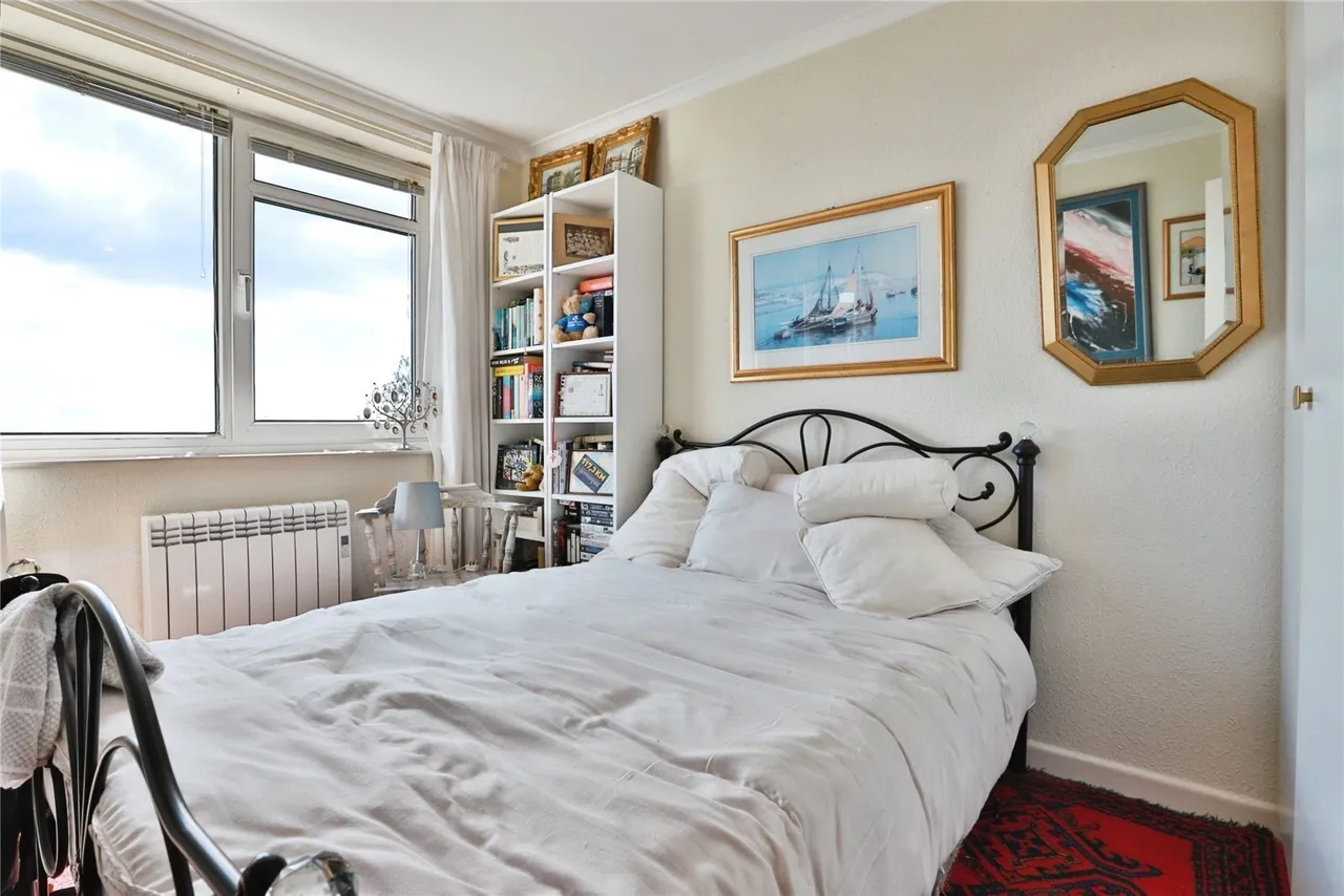 West Cliff Road, West Cliff, BH4, photo 9
