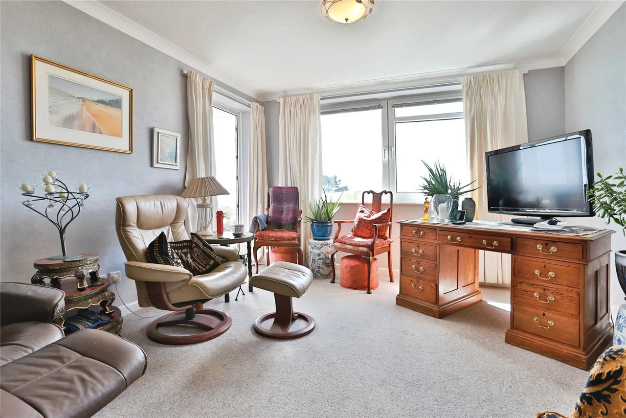 West Cliff Road, West Cliff, BH4, photo 12