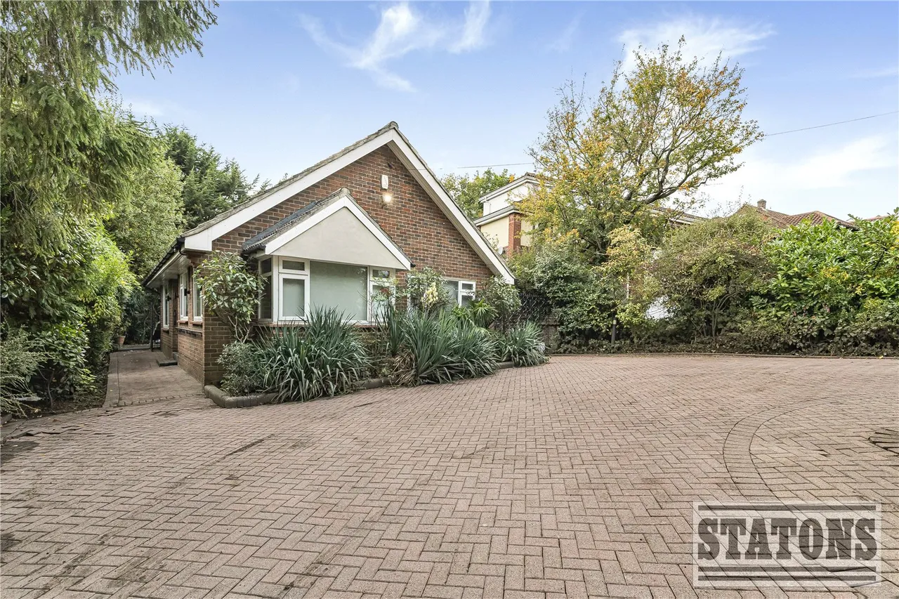 Barnet Gate Lane, Arkley, Hertfordshire, EN5 2AD, photo 32