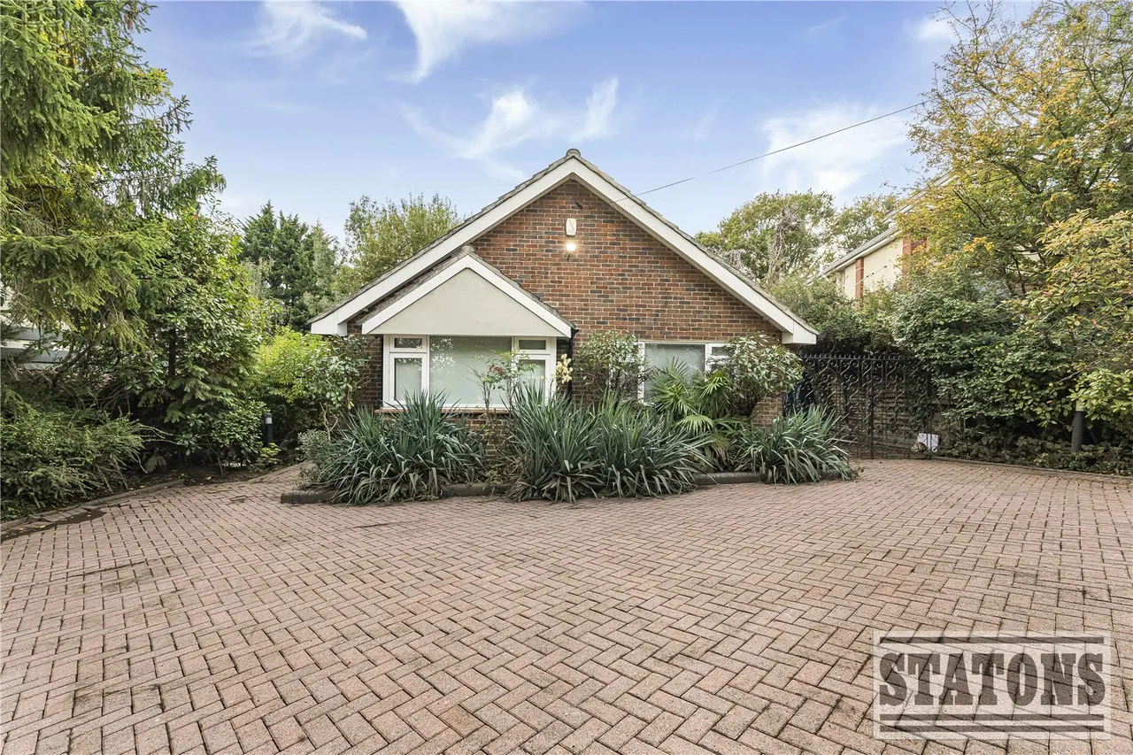 Barnet Gate Lane, Arkley, Hertfordshire, EN5 2AD, photo 33