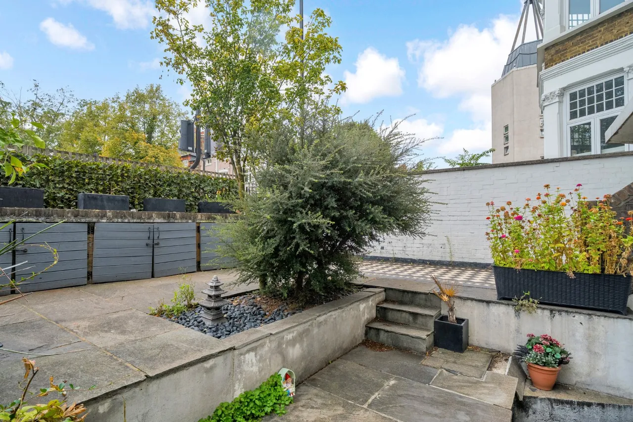 Clapham Common North Side, Battersea, SW4, photo 5