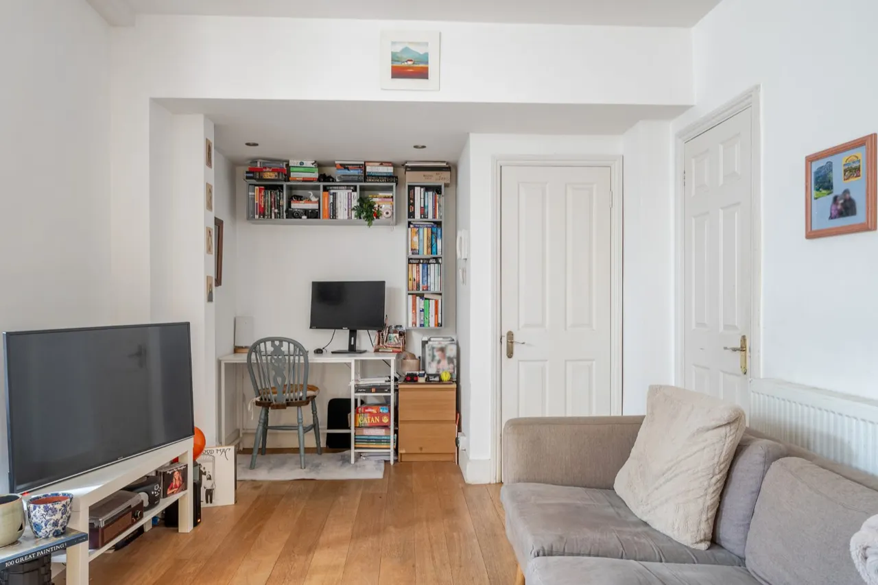 Clapham Common North Side, Battersea, SW4, photo 9