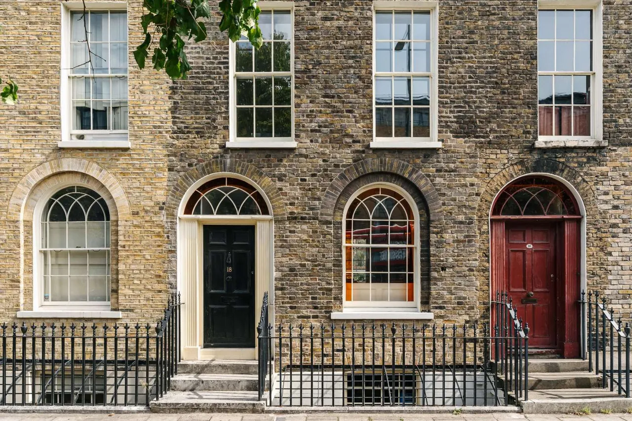 3 bed house for sale — Mare Street, London, E8 4RT