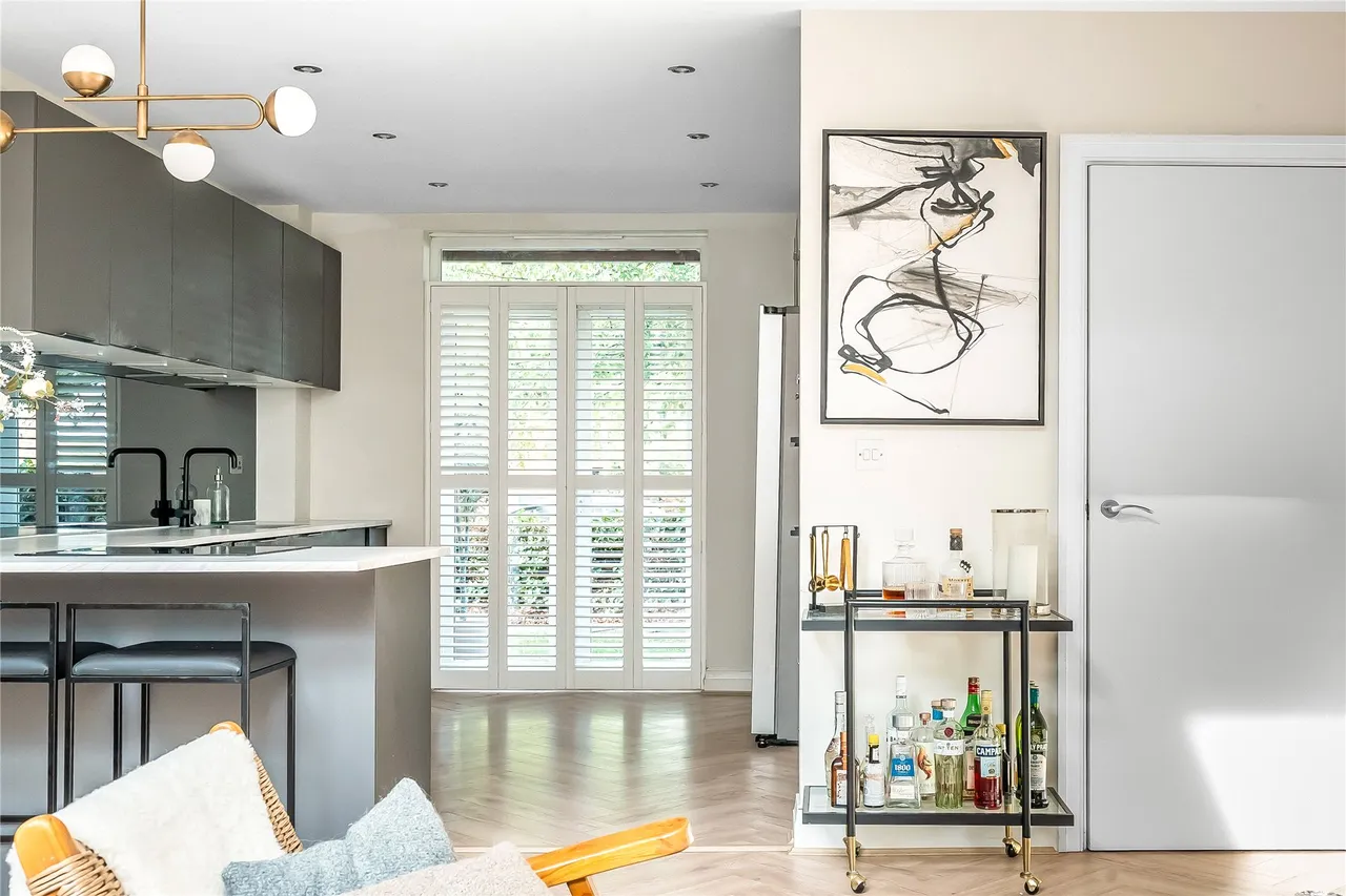 Henderson Avenue, Guildford, GU2, photo 31