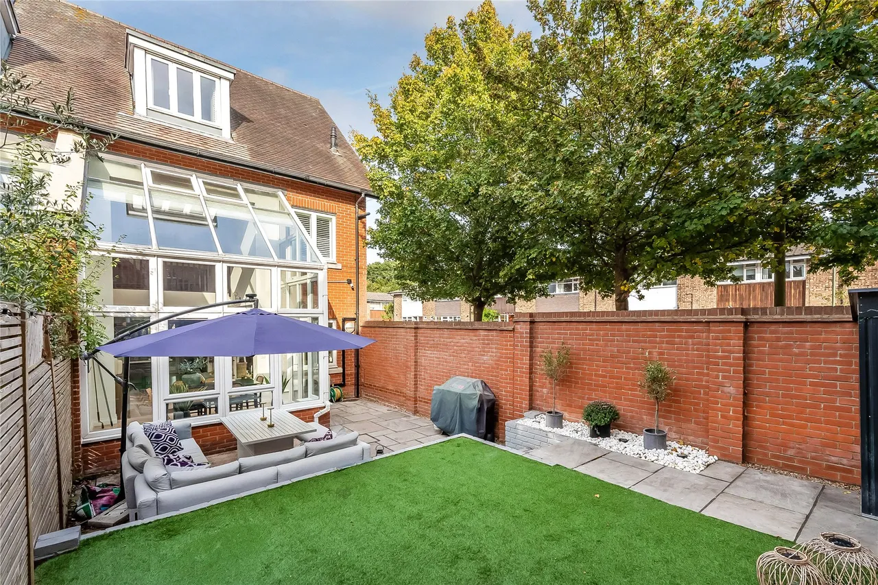 Henderson Avenue, Guildford, GU2, photo 37