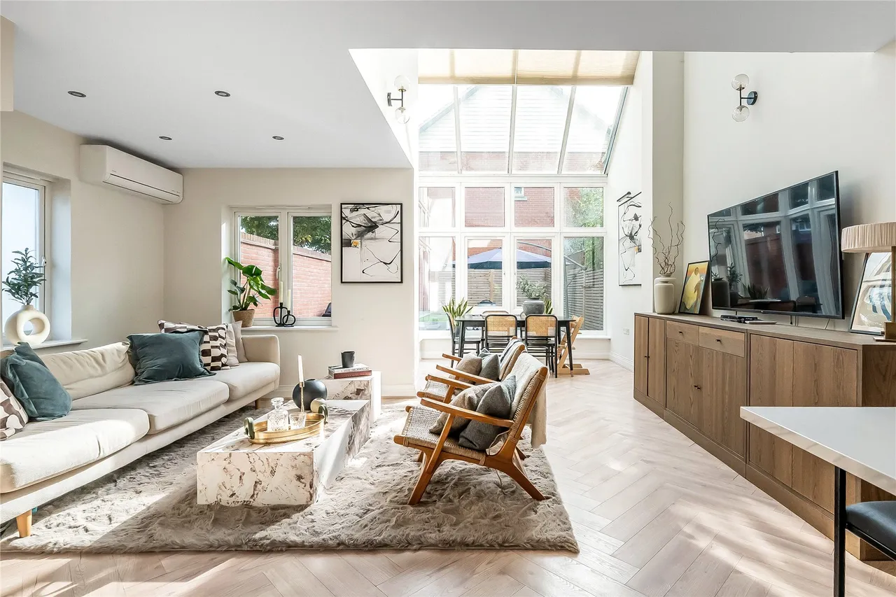 3 bed house for sale, Henderson Avenue, Guildford, GU2