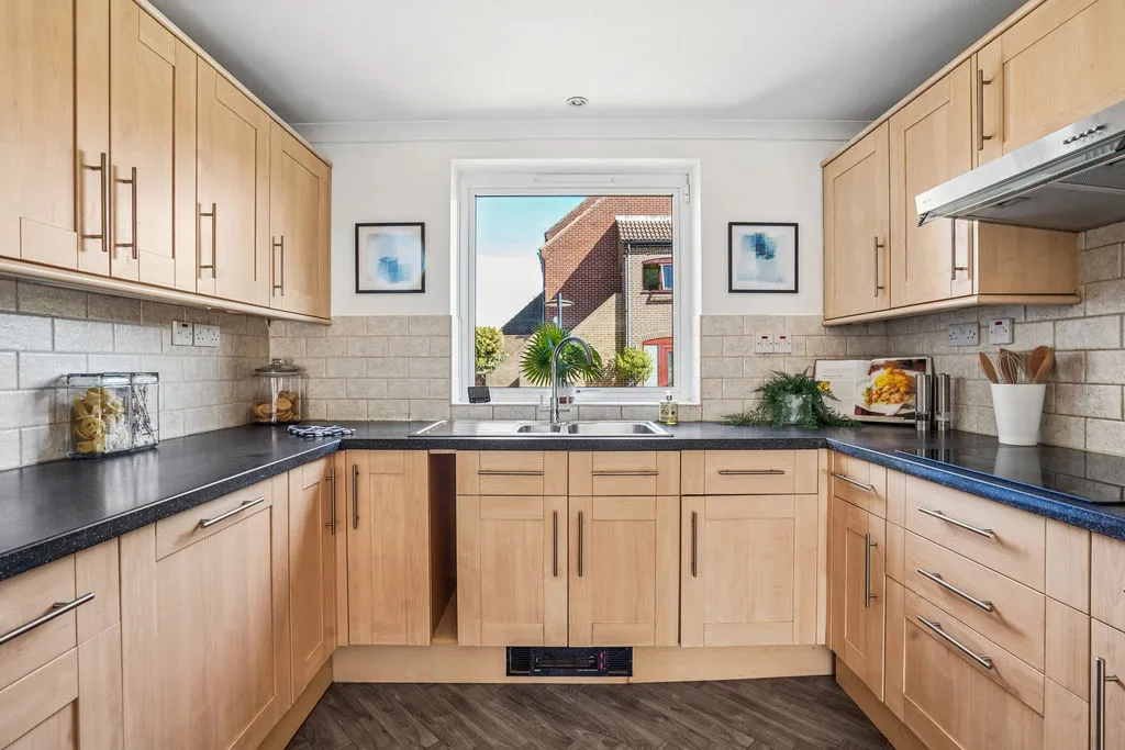 Temple Mill Island, Marlow SL7 1SG, photo 8