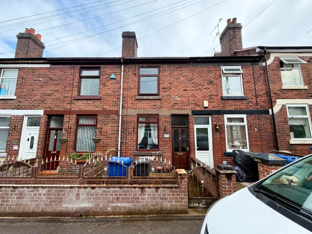 2 bed house for sale, Queen Street, Newcastle-Under-Lyme, ST5