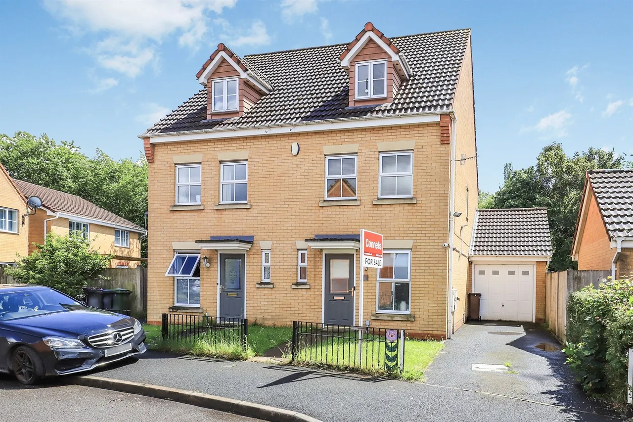 3 bed house for sale, Marbury Drive, Bilston, WV14