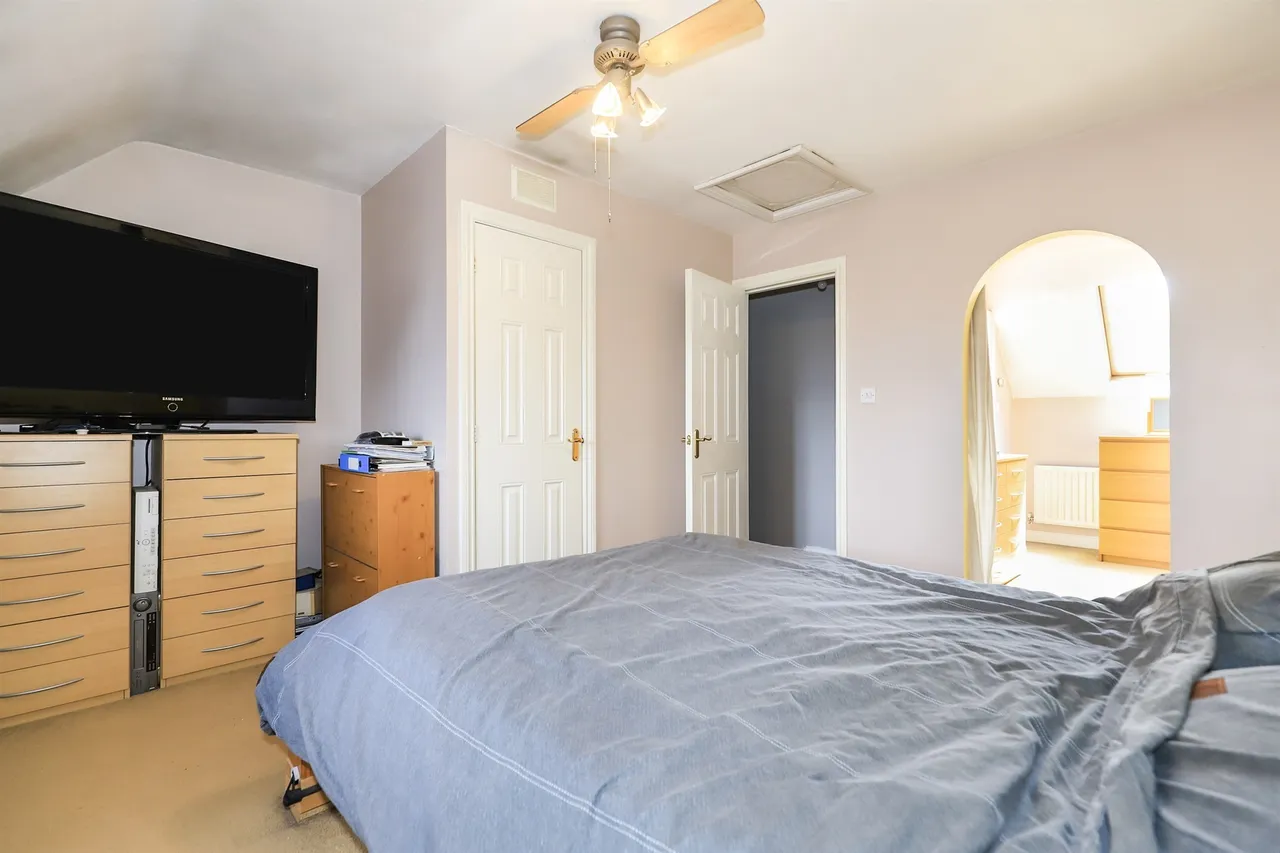 Marbury Drive, Bilston, WV14, photo 8