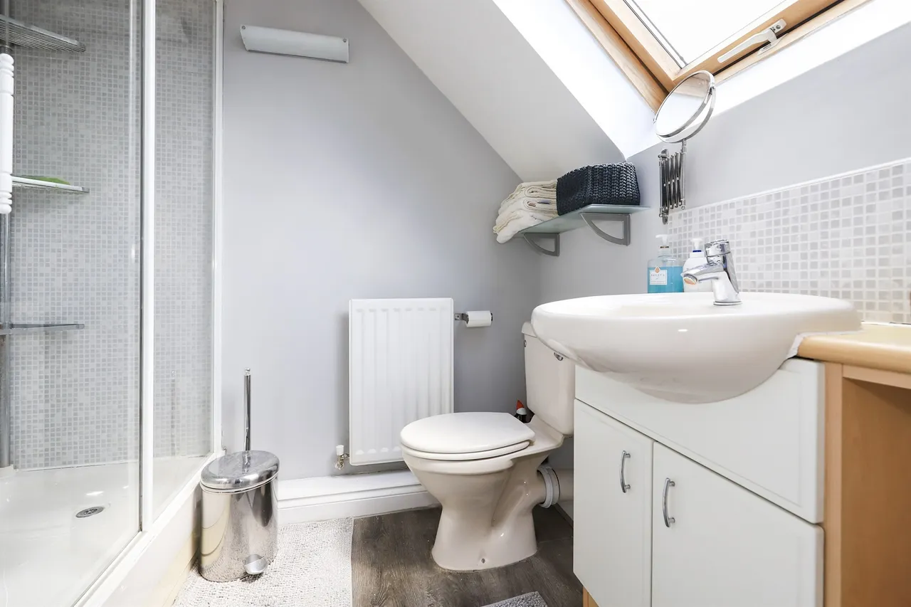 Marbury Drive, Bilston, WV14, photo 12