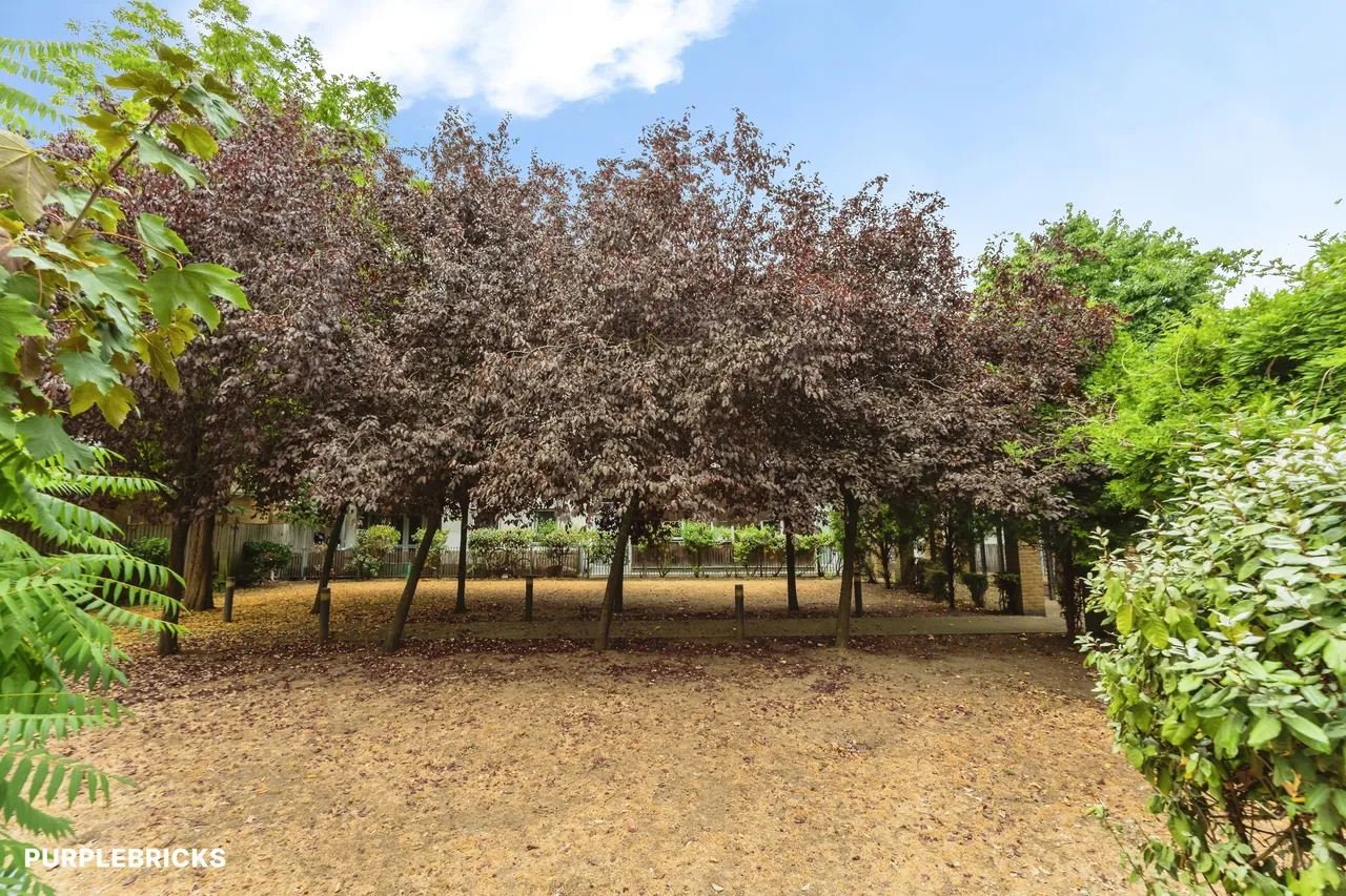 Romford Road, London, E7, photo 14