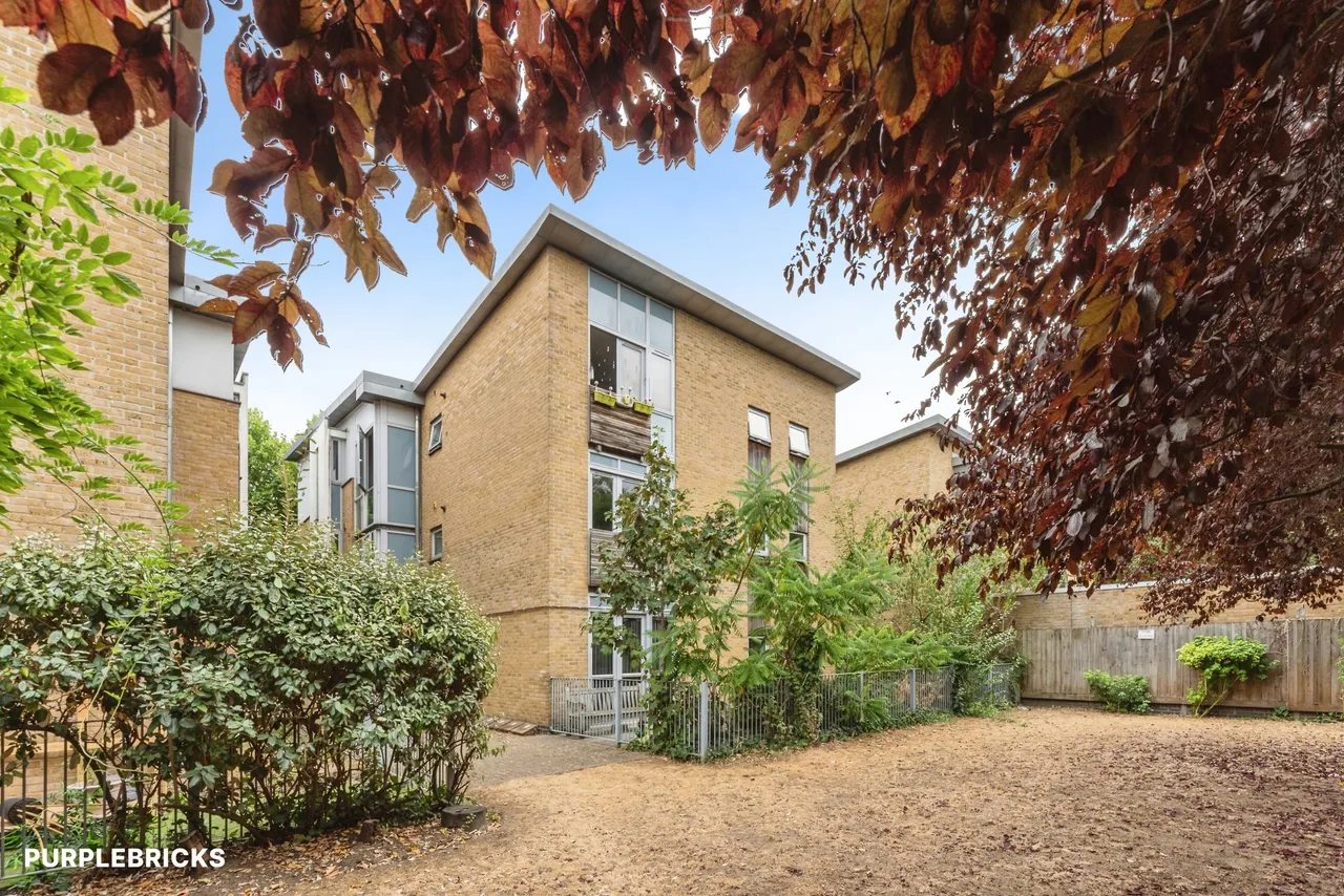 Romford Road, London, E7, photo 16