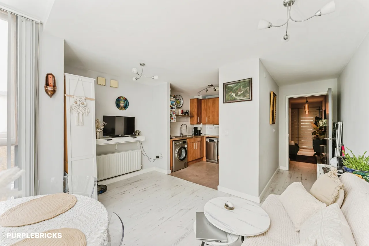Romford Road, London, E7, photo 6