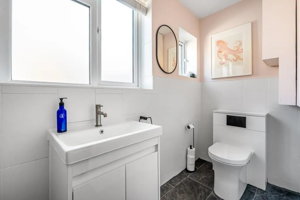 Wathen Road, Dorking, RH4, photo 6