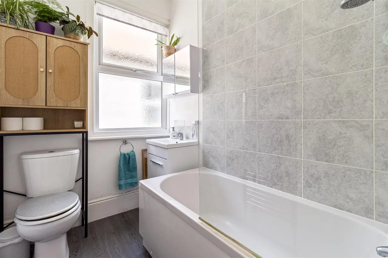 Navarino Road, Worthing, photo 5