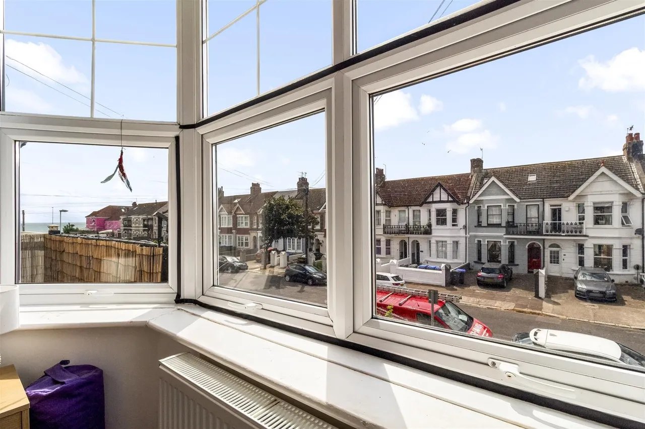 Navarino Road, Worthing, photo 4