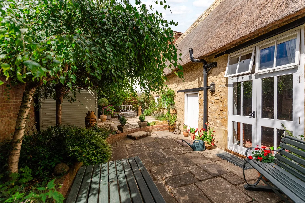 Main Street, Tingewick, MK18, photo 29