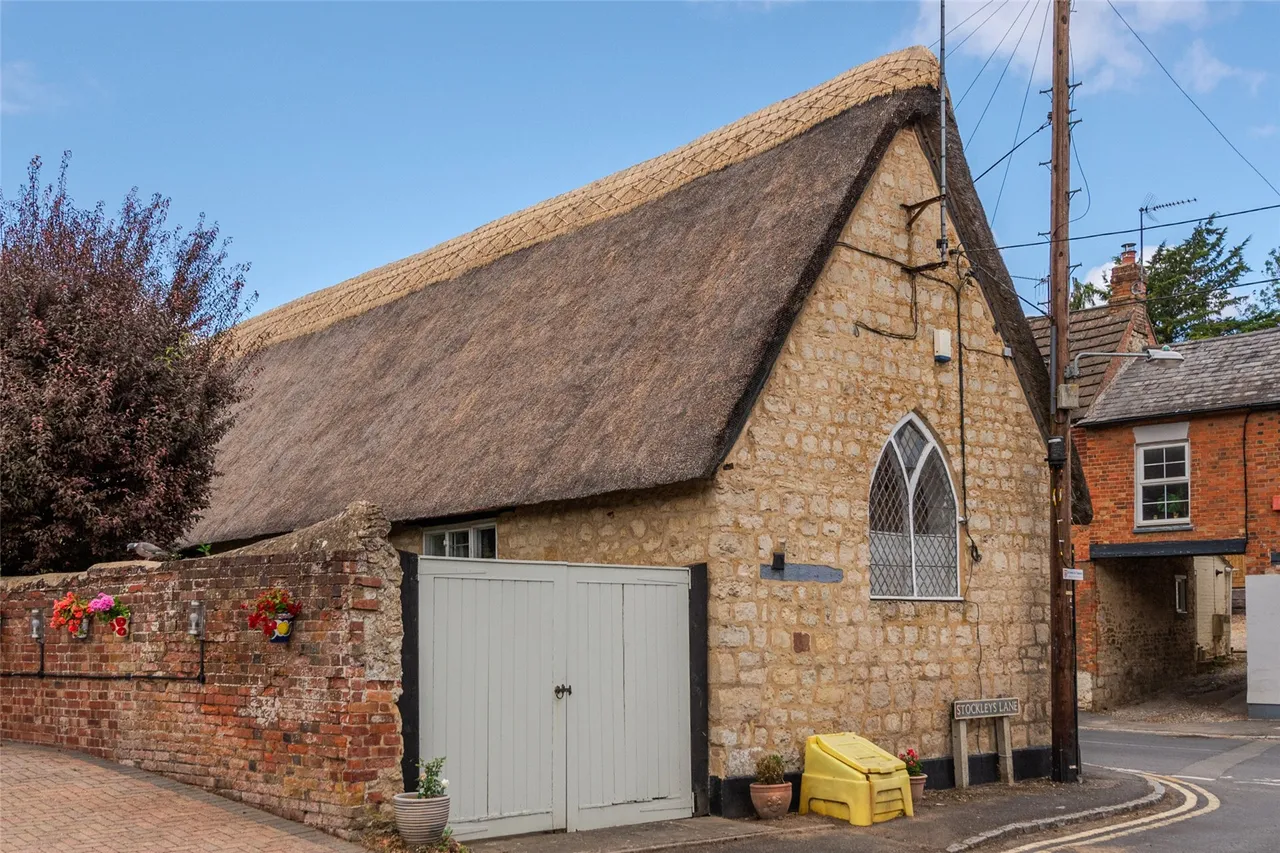 Main Street, Tingewick, MK18, photo 22