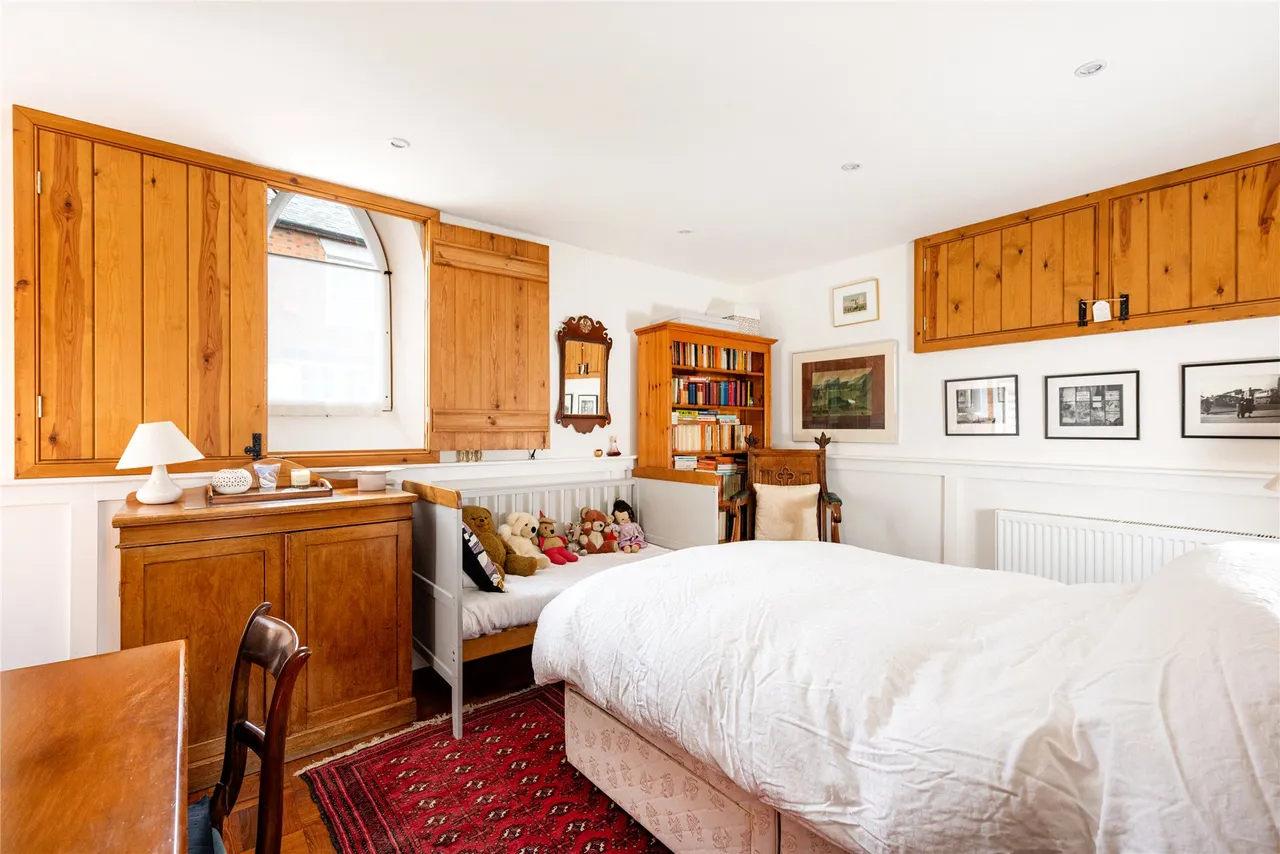 Main Street, Tingewick, MK18, photo 15