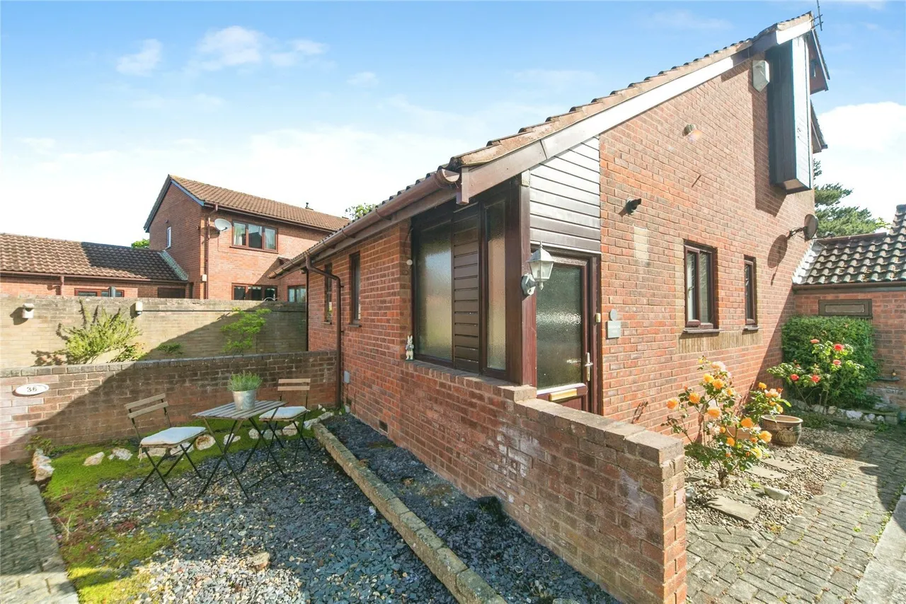 Maes Y Coed, Deganwy, LL31, photo 16