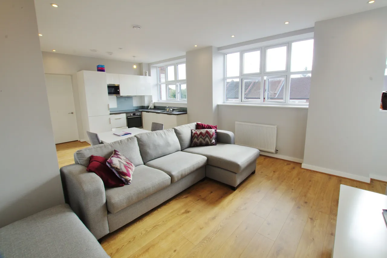 Flat 22, Rembrandt House, Watford, photo 12