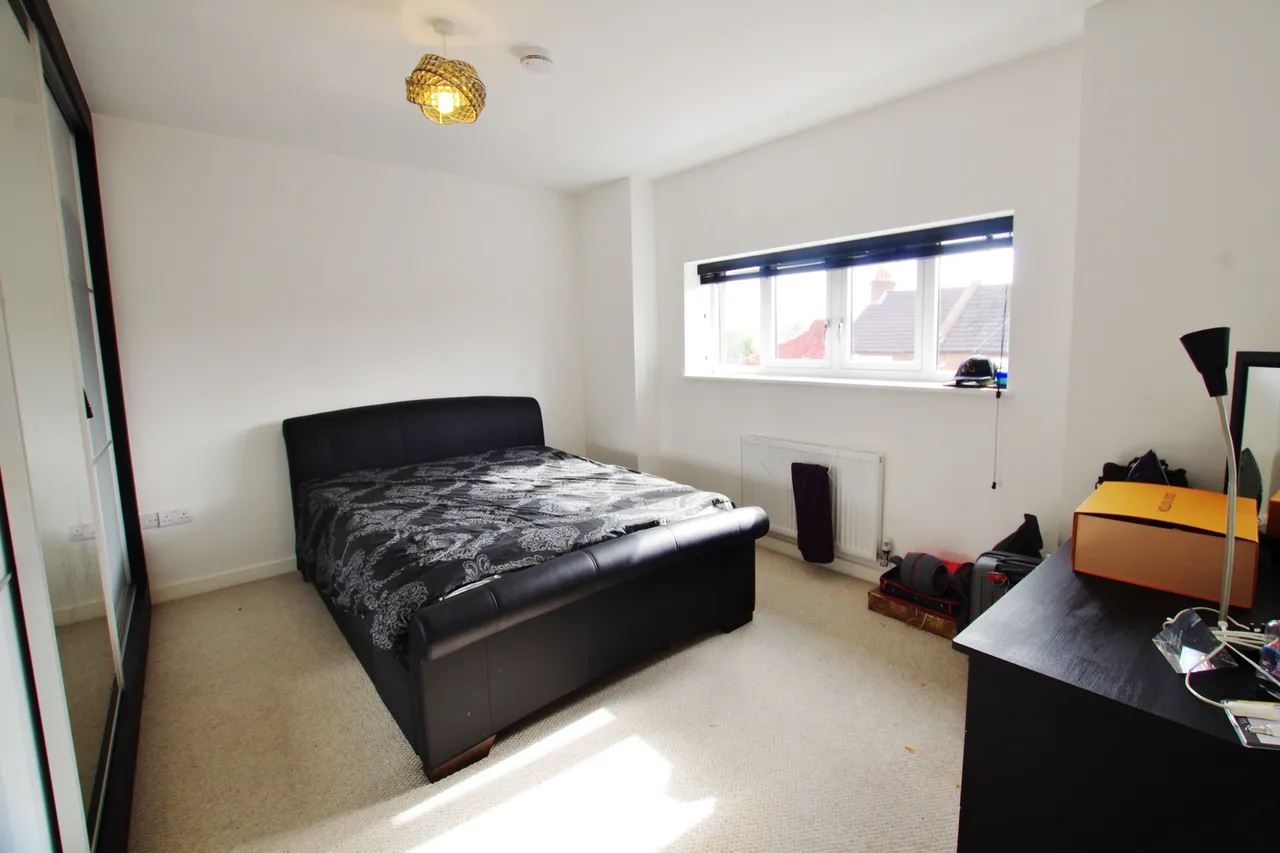 Flat 22, Rembrandt House, Watford, photo 6