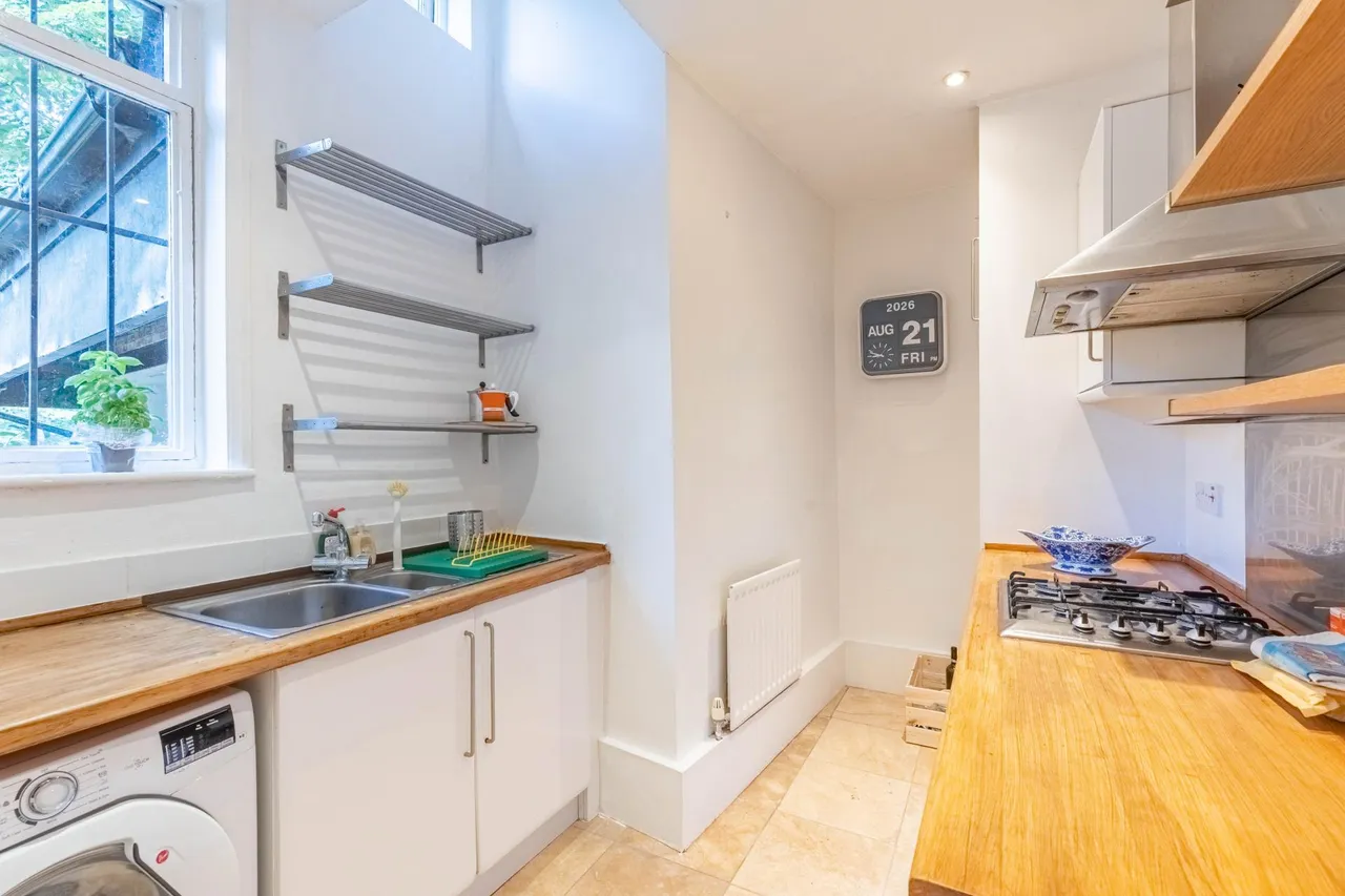 Harrogate Road, Chapel Allerton, LS7, photo 5