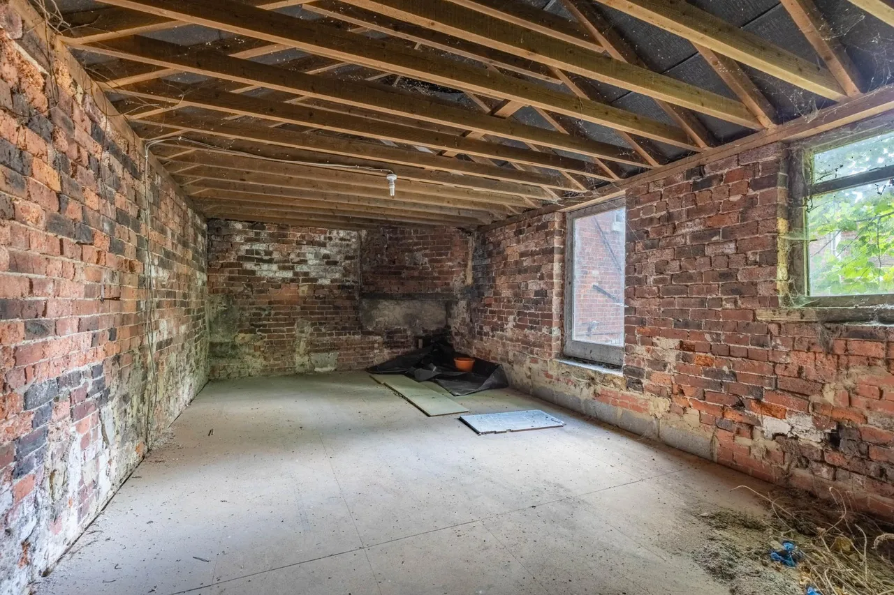 Harrogate Road, Chapel Allerton, LS7, photo 11