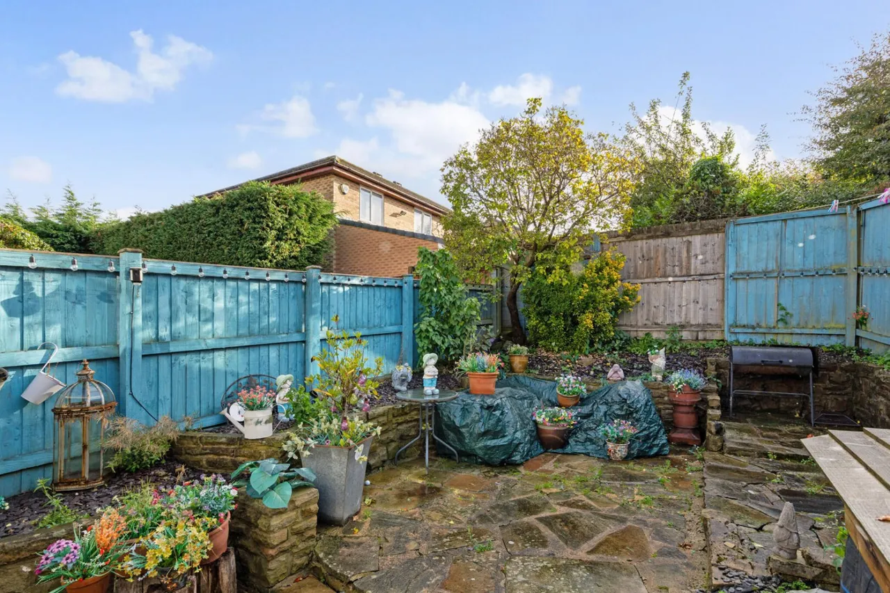 Apperley Lane, Rawdon, LS19, photo 22