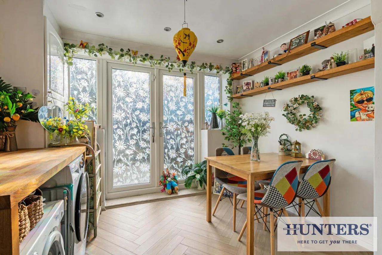 Apperley Lane, Rawdon, LS19, photo 10