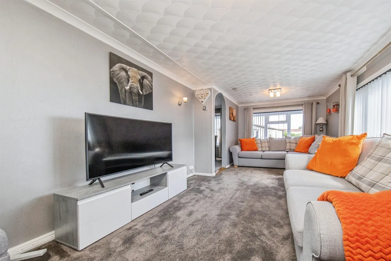 Foxhall Road, Rushmere St. Andrew, Ipswich, photo 5