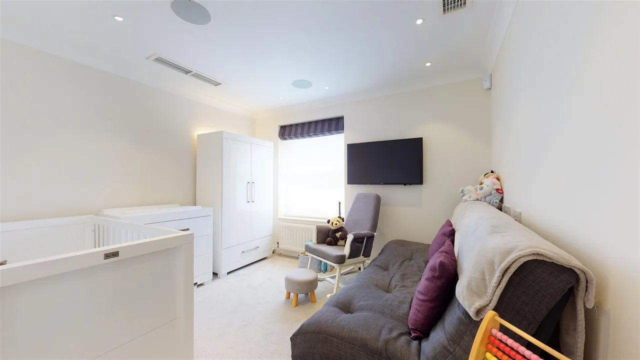 The Watergardens, Woodford Green, IG8, photo 6