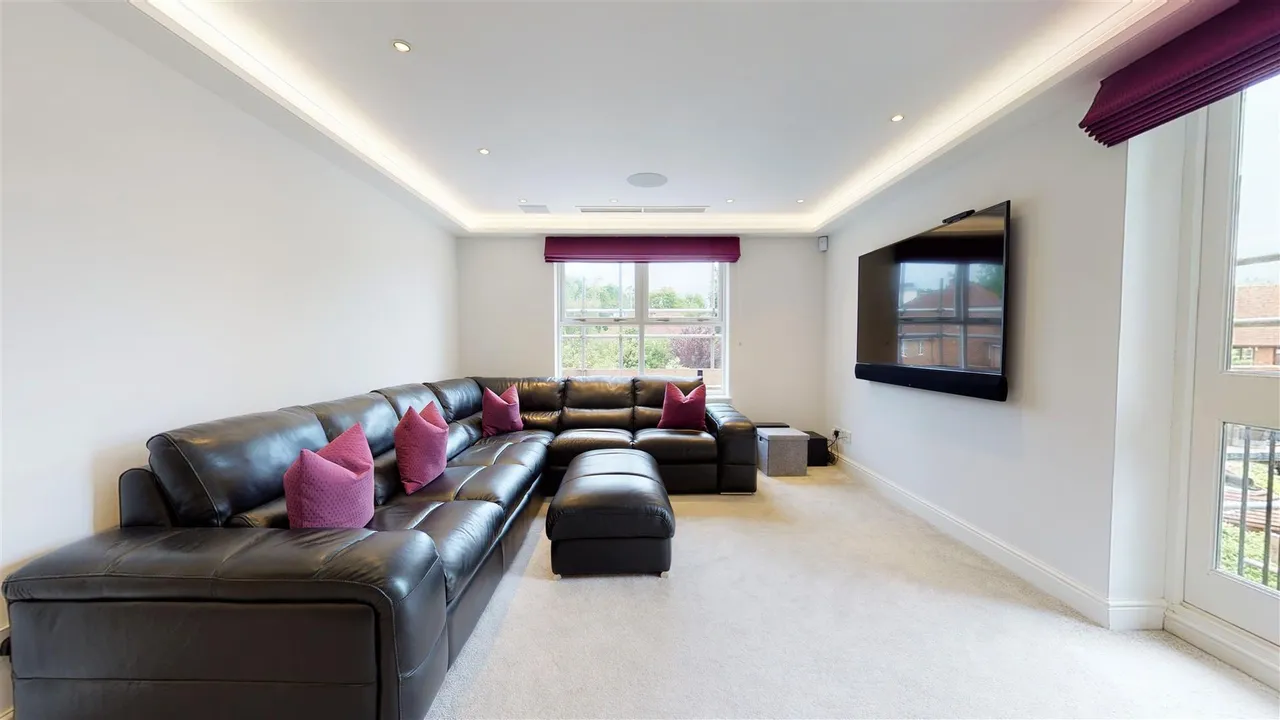 The Watergardens, Woodford Green, IG8, photo 9