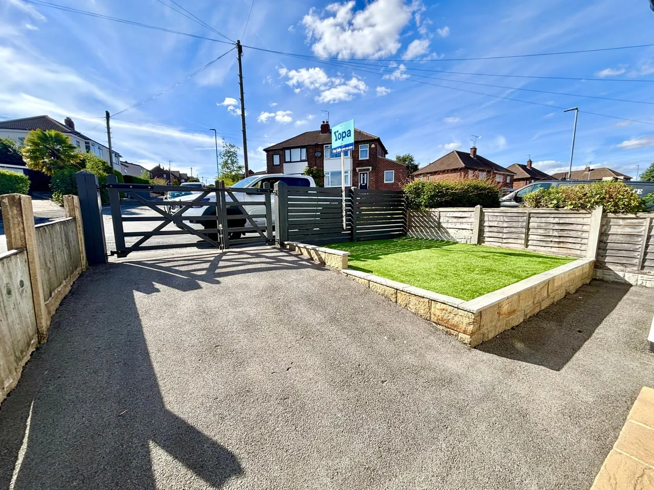 Broadgate Avenue, Horsforth, LS18, photo 15