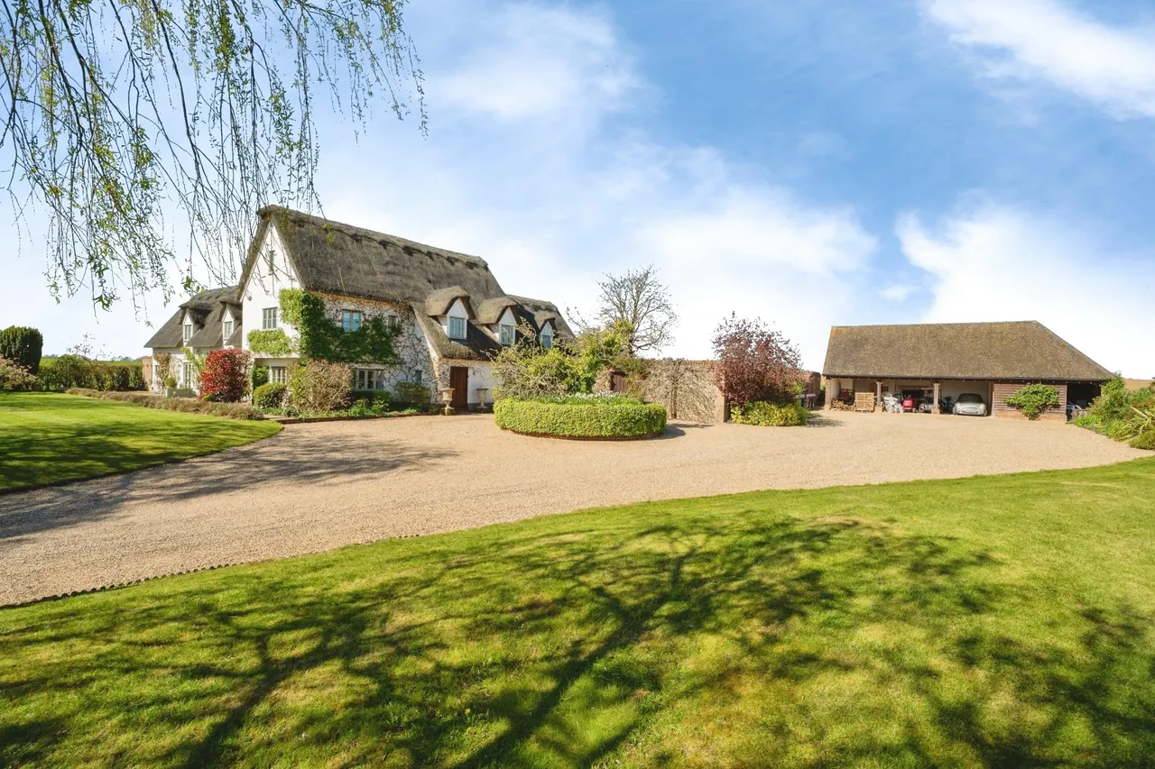 Huntsmans Lane, Foxearth, CO10, photo 26