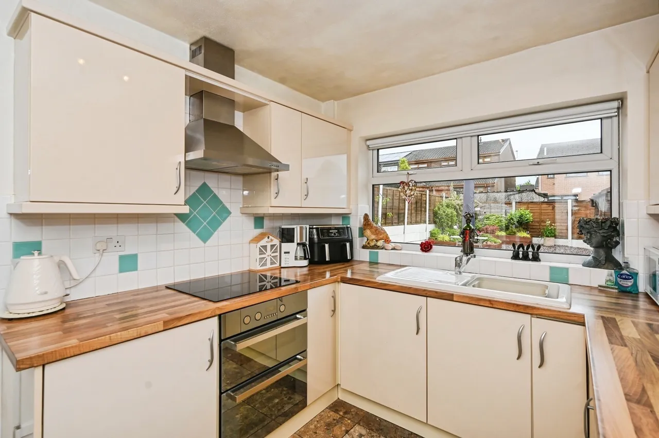 Woolton Close, Ashton-in-Makerfield, Wigan, Greater Manchester, WN4, photo 9