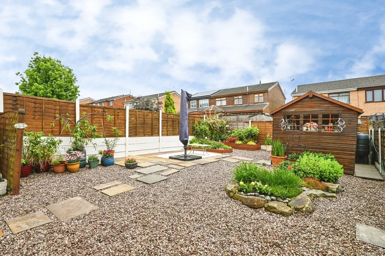Woolton Close, Ashton-in-Makerfield, Wigan, Greater Manchester, WN4, photo 3