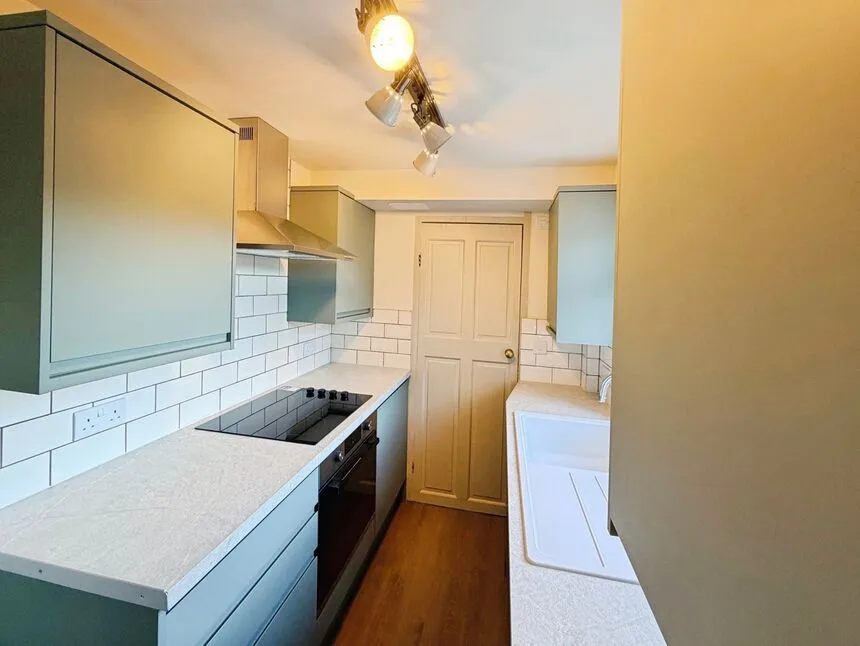 Church Hill, Temple Ewell, CT16, photo 11