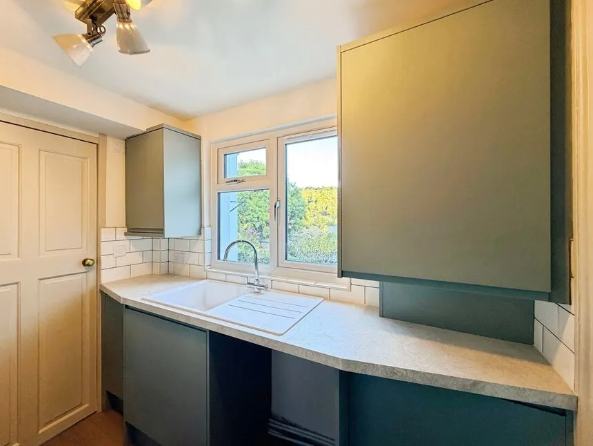 Church Hill, Temple Ewell, CT16, photo 10